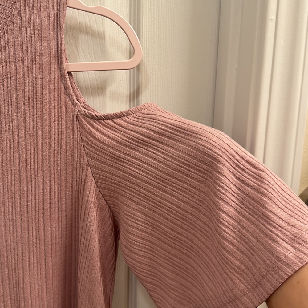 UMGEE open shoulder top - Picture 4 of 5